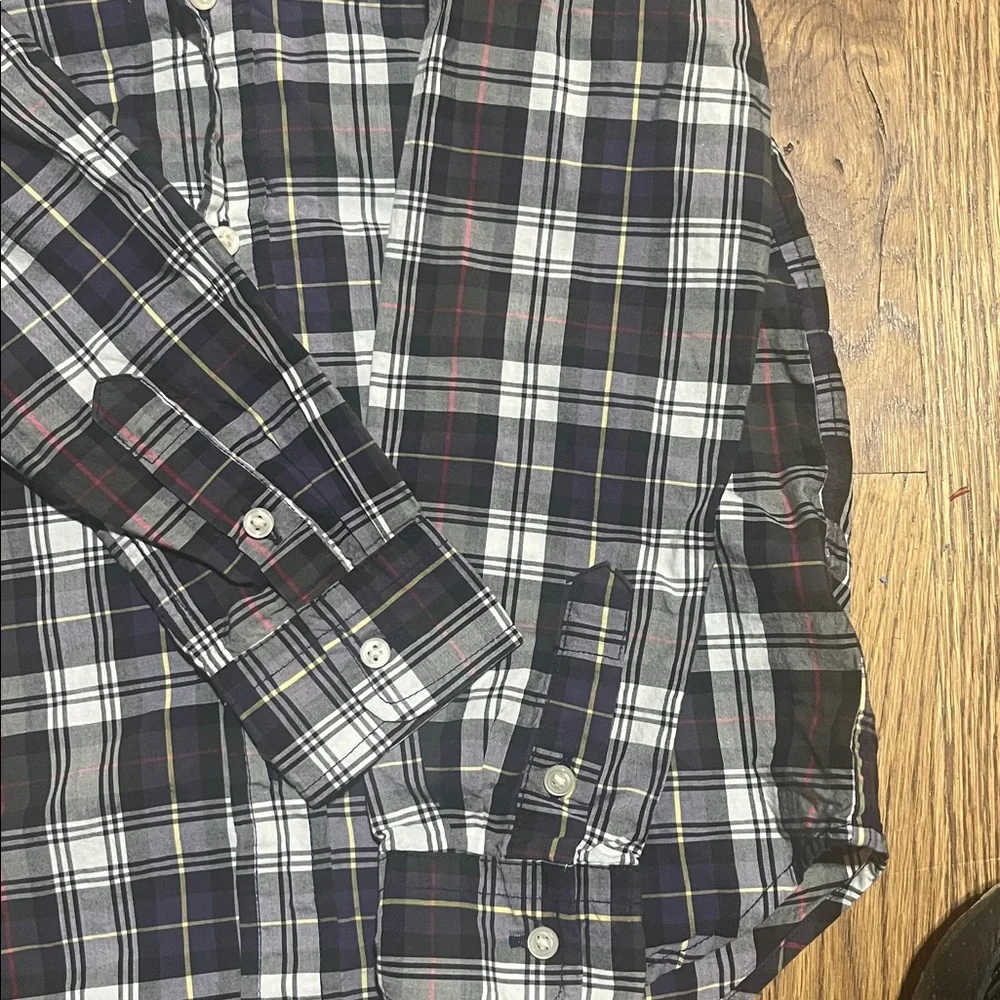 Ralph Lauren -Plaid Long Sleeve Button Down Shirt in Size 7